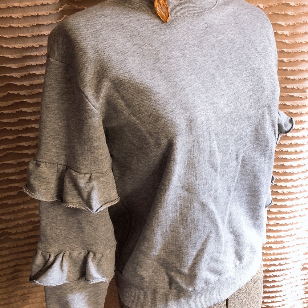 WHO WHAT WEAR Ruffled Sleeves Pull-Over Sweatshirt - Picture 7 of 7